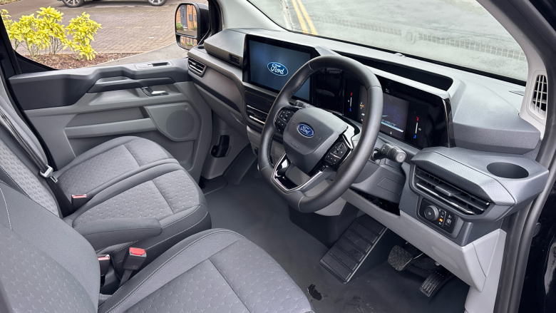 Ford Transit Custom E-320 L1 Rwd 100kW 65kWh H1 Van Limited Auto